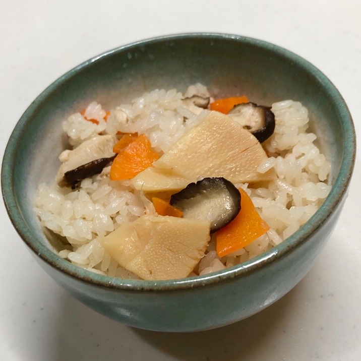 たけのこ土佐煮で作る・簡単炊き込みご飯